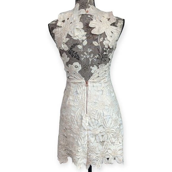 SAYLOR Jessa Dress Cream with Gold - Picture 3 of 5